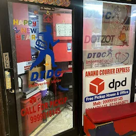 Courier Service (Domestic & International)